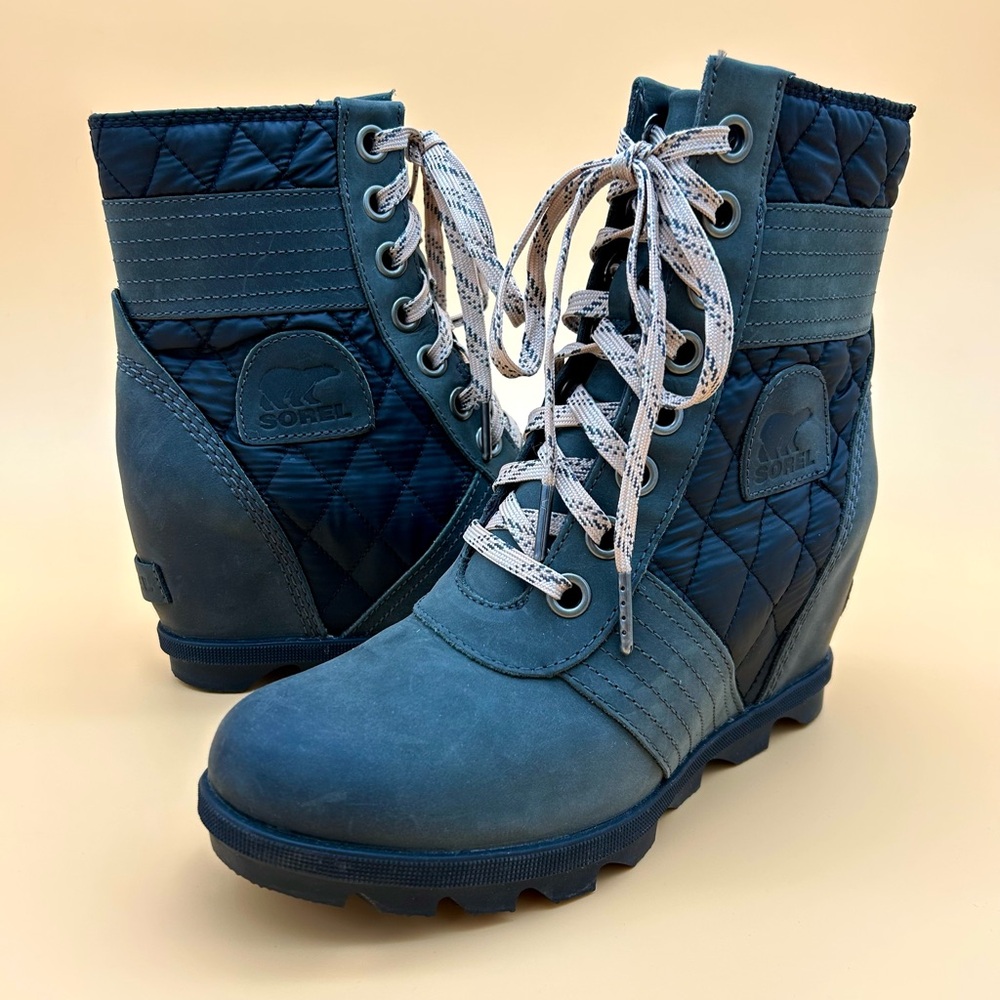 Sorel - Army Green & Black Quilted Women's Lace Up Platform Boots - Waterproof